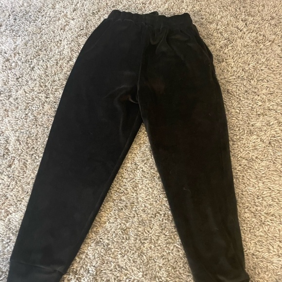 fuzzy dance jogger • dance de paris - Picture 2 of 2